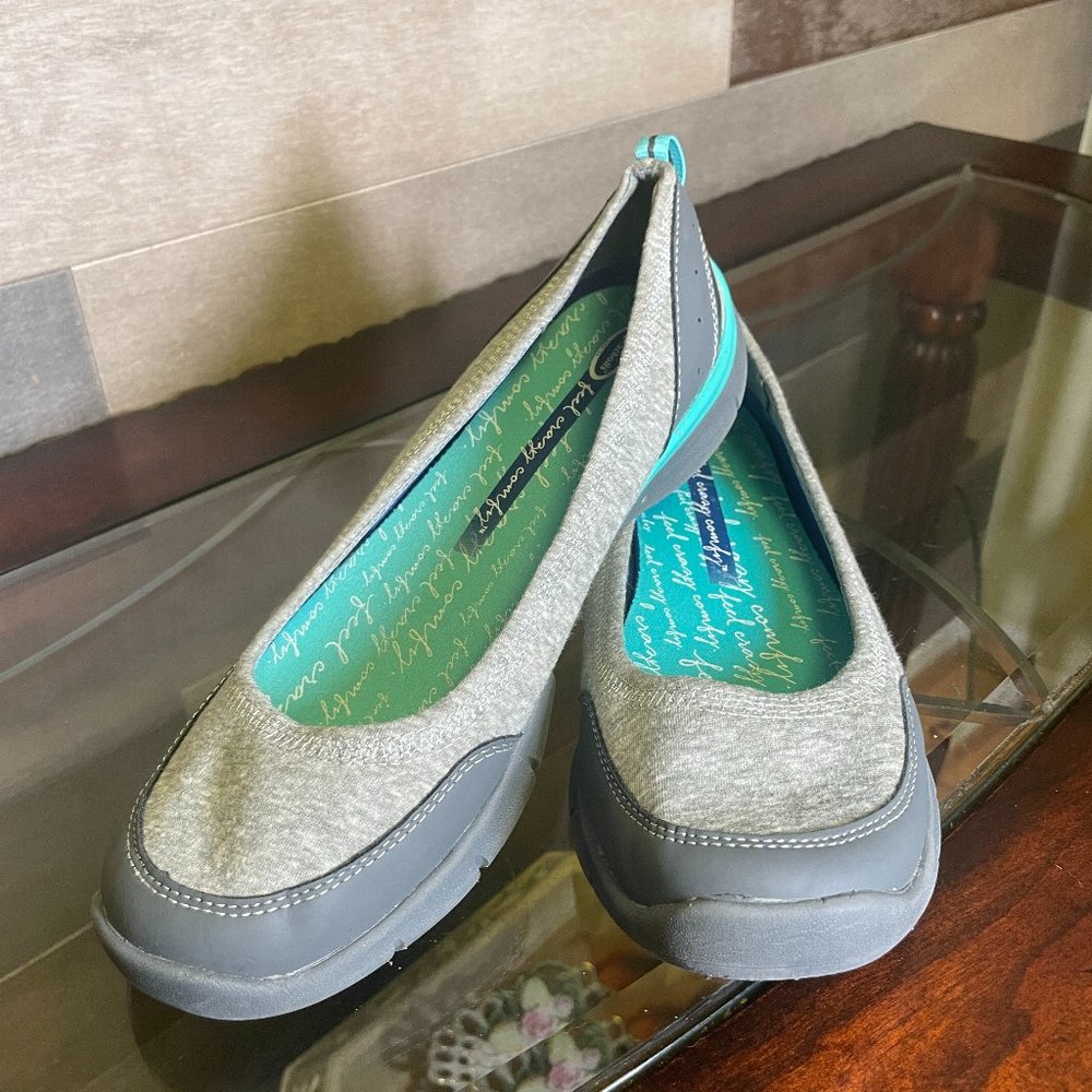 Dr. Scholls Womens Memory Foam Cool Fit Slip On Gray Walking Shoes Size 10M